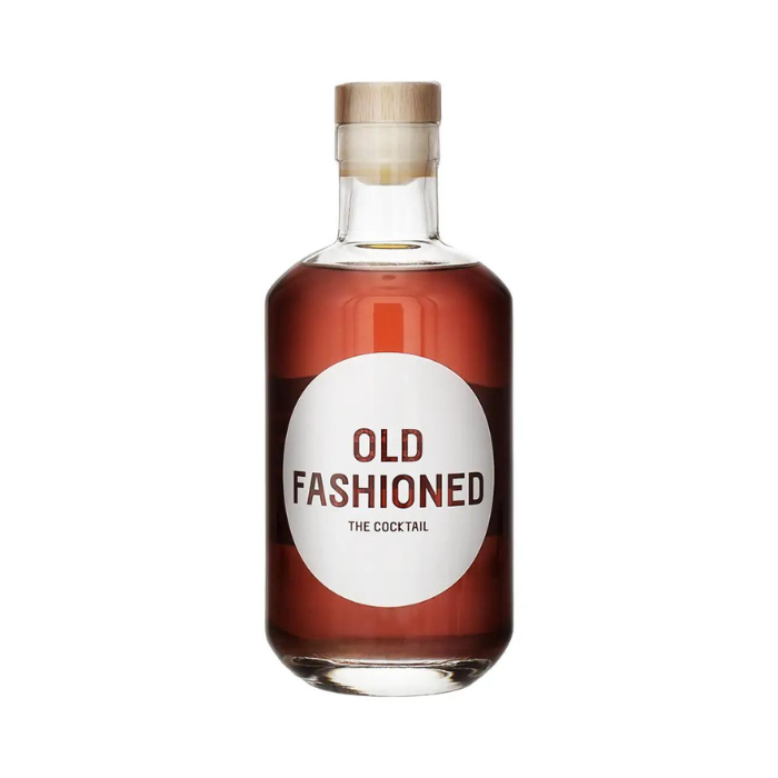 Old Fashioned The Cocktail vor weissem Hintergrund