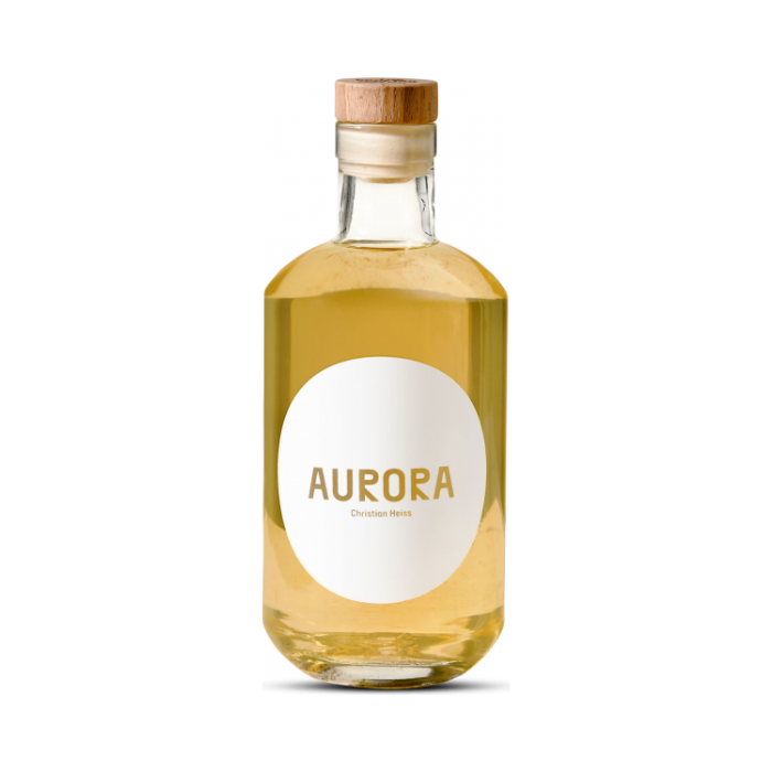 Aurora Cocktail Flasche vor weissem Hintergrund.