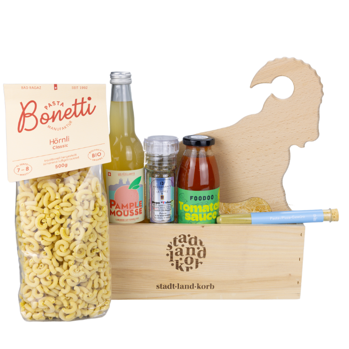 Tavola Perfetta Geschenkkorb vor weissem Hintergrund